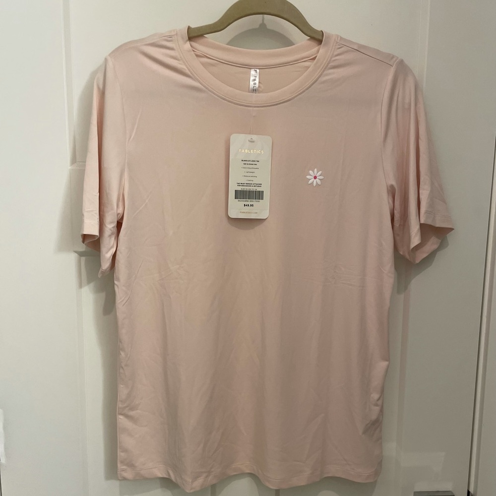 Fabletics Tee - Picture 2 of 6